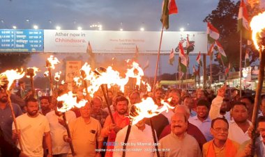 आजादी की पूर्व संध्या पर निकली विशाल मशाल एवं तिरंगा यात्रा