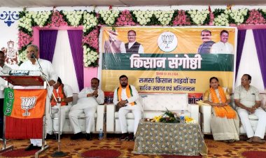 हमने विध्वंश का इतिहास पढ़ा, हमारे बच्चे सृजन का इतिहास पढ़ेंगे : श्रीकांत शर्मा