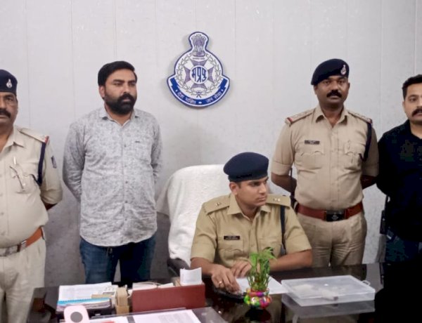 देशी पिस्टल (कट्टा) लेकर घूम रहा युवक को कोतवाली पुलिस ने कट्टा एवं तीन राउण्ड सहित पकड़ा