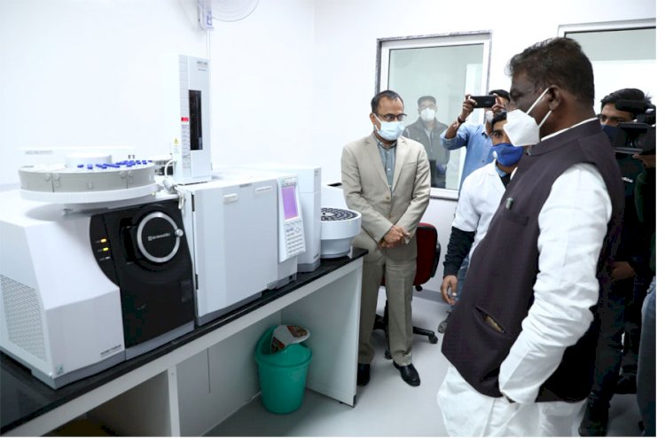 मिलावटखोरों को छोड़ेंगे नहीं और ईमानदार व्यापारियों को छेड़ेंगे नहीं - डॉ. प्रभुराम चौधरी