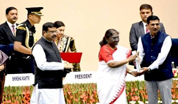 मध्यप्रदेश के दो शिक्षक राष्ट्रीय शिक्षक पुरस्कार से हुए सम्मानित