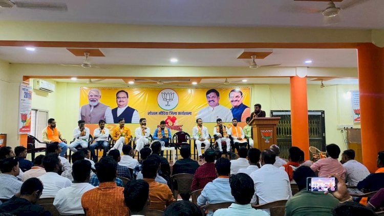 भाजपा आईटी और सोशल मिडिया विभाग की कार्यशाला शंखनाद अभियान का हुआ आयोजन,  टेक्निकल इनफार्मेशन की दी जानकारी