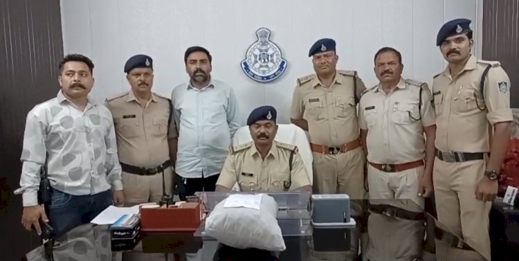 पुलिस ने आरोपी से किया 2 किलो गांजा जप्त